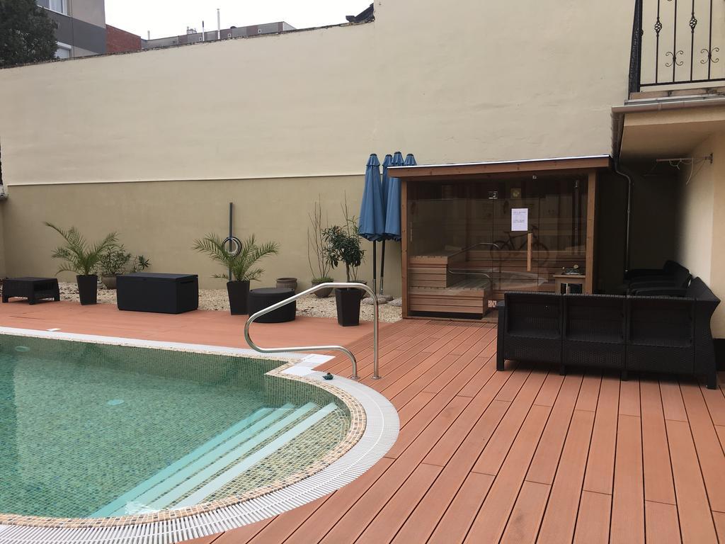 Mosoly Apartman Seghedin Exterior foto
