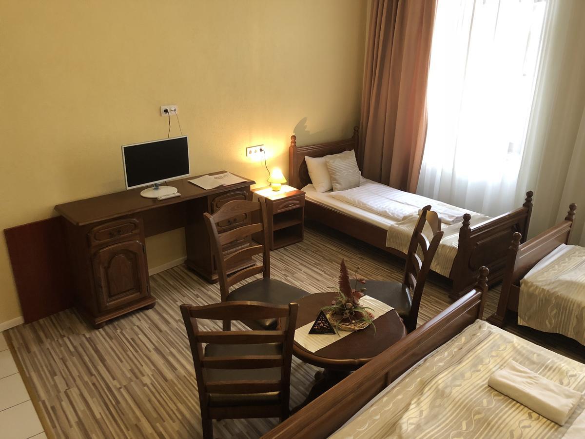 Mosoly Apartman Seghedin Exterior foto