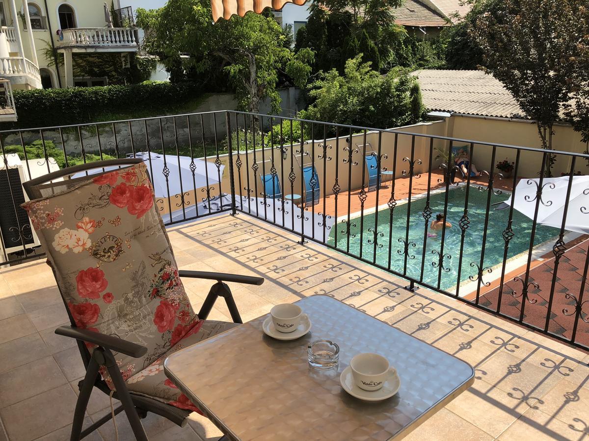 Mosoly Apartman Seghedin Exterior foto